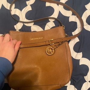 EUC Michael Kors crossbody.